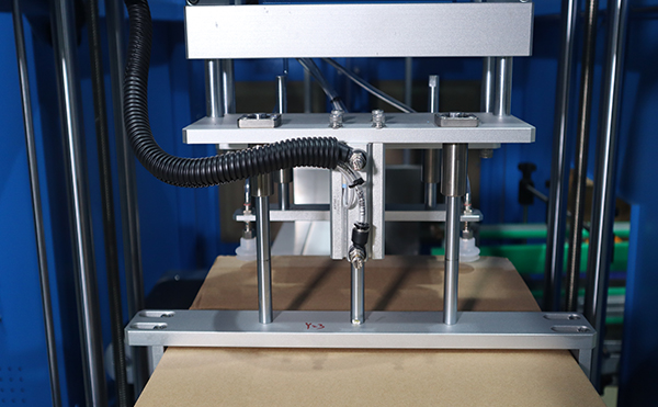 全自動插舌裝盒機,插舌裝盒機,封箱包裝機生產廠家