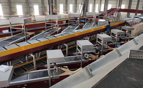 高臻快遞包裹分揀機適配異形件小件,分揀準確率99.99%